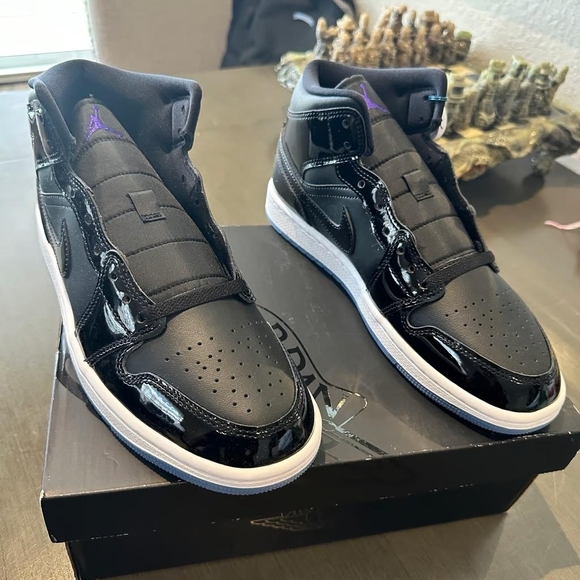 Jordan 1 Space Jam - Picture 2 of 7